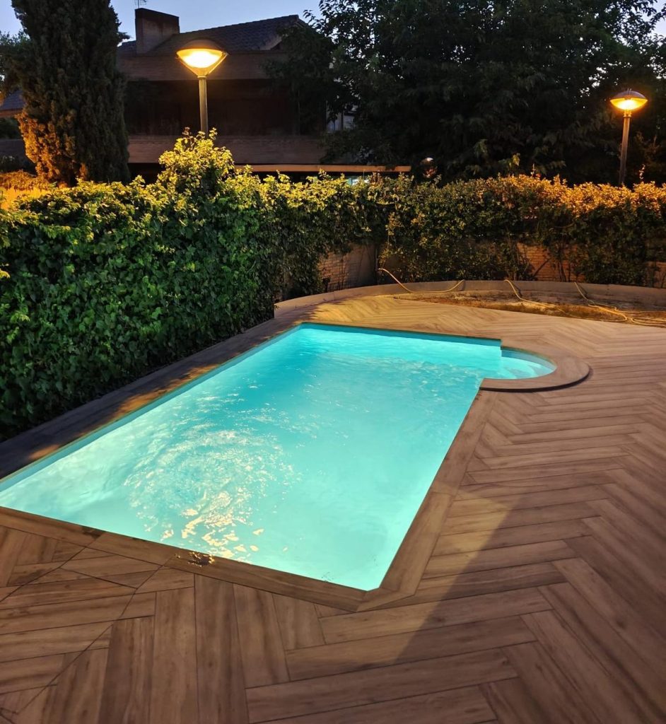 Construcción de una piscina de 6x3 metros en Montecanal