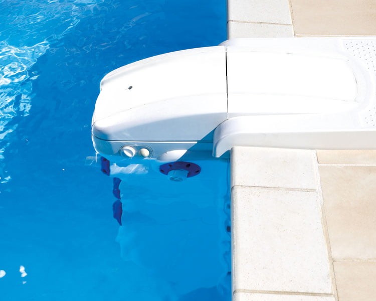 economizar consumo de agua piscina