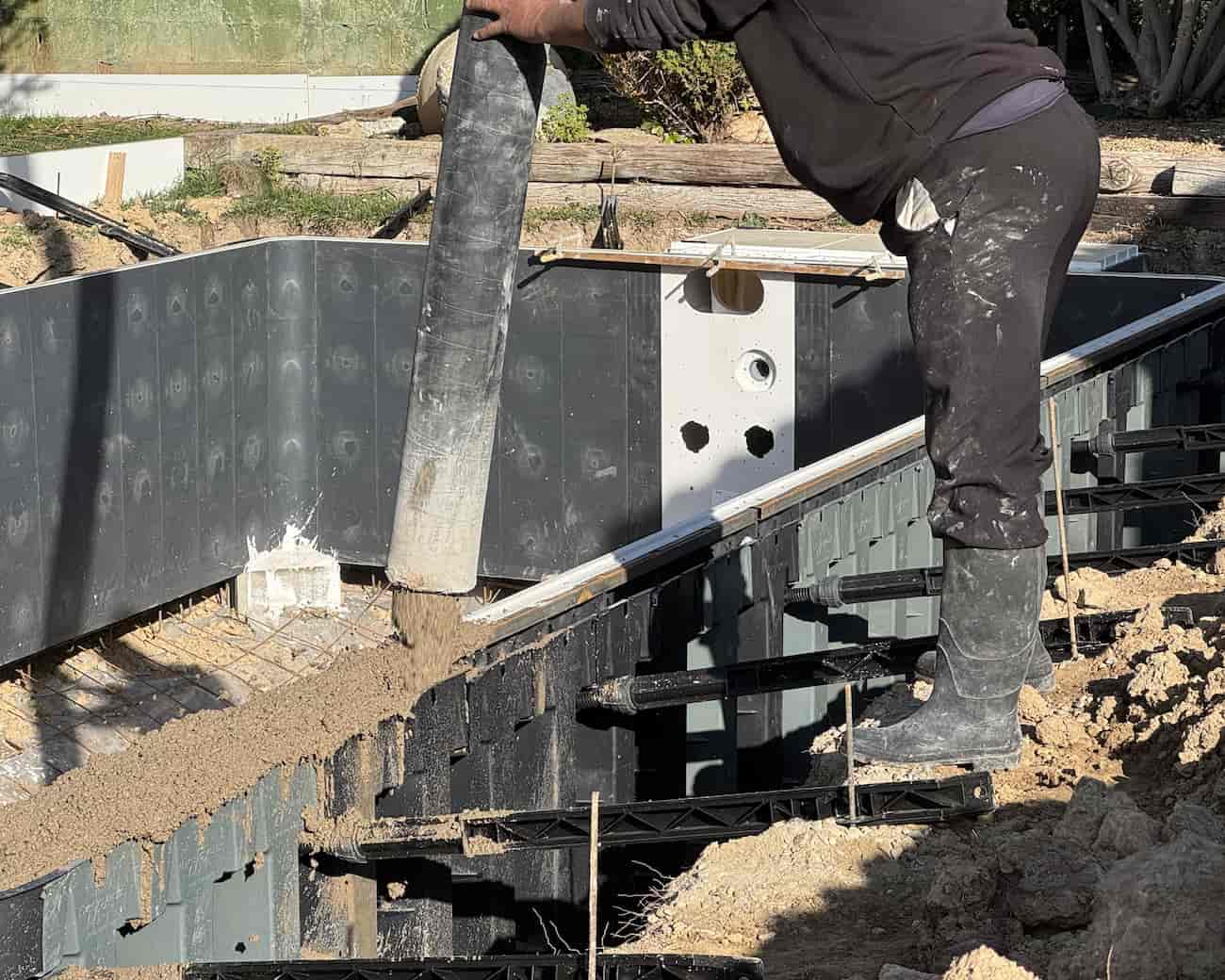 construcción piscina de obra Banastas (Huesca)